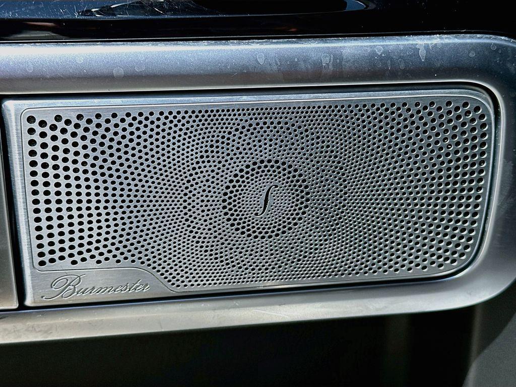 Mercedes-Benz G-Class view 20