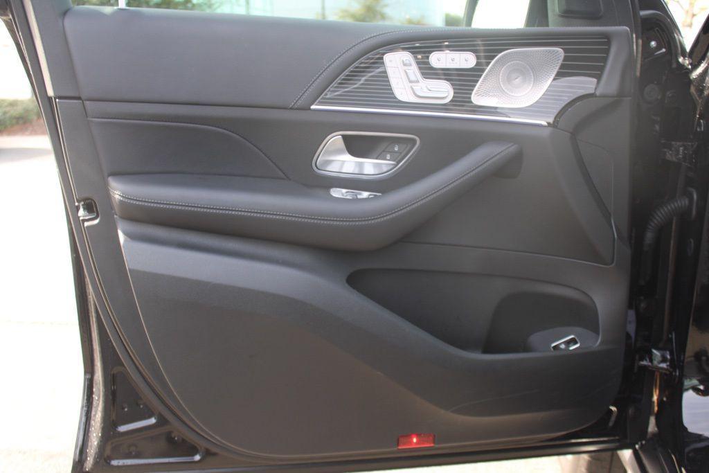 used 2025 Mercedes-Benz GLS 580 car, priced at $104,327