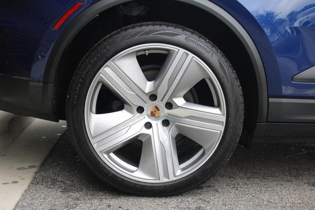 used 2024 Porsche Macan car, priced at $84,997