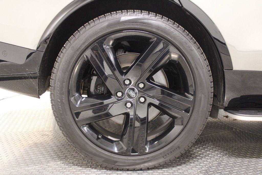 used 2025 Land Rover Discovery car, priced at $80,794
