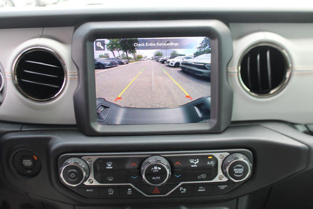 used 2021 Jeep Gladiator car, priced at $38,756