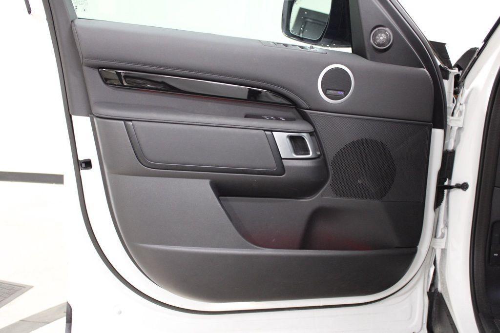 used 2025 Land Rover Discovery car, priced at $57,119