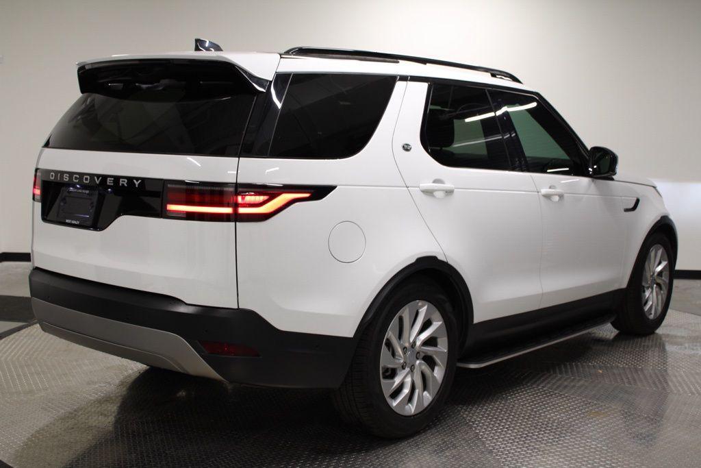 used 2025 Land Rover Discovery car, priced at $57,119