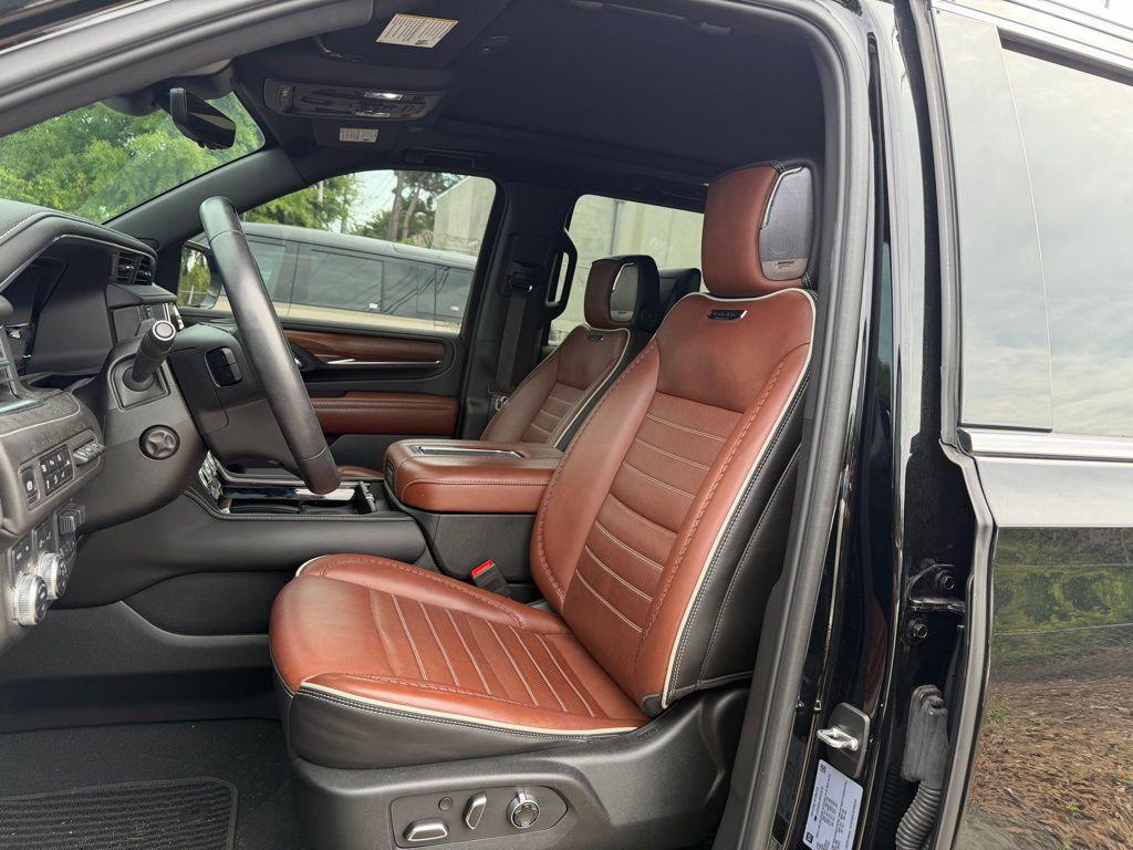 used 2024 GMC Yukon car, priced at $77,798