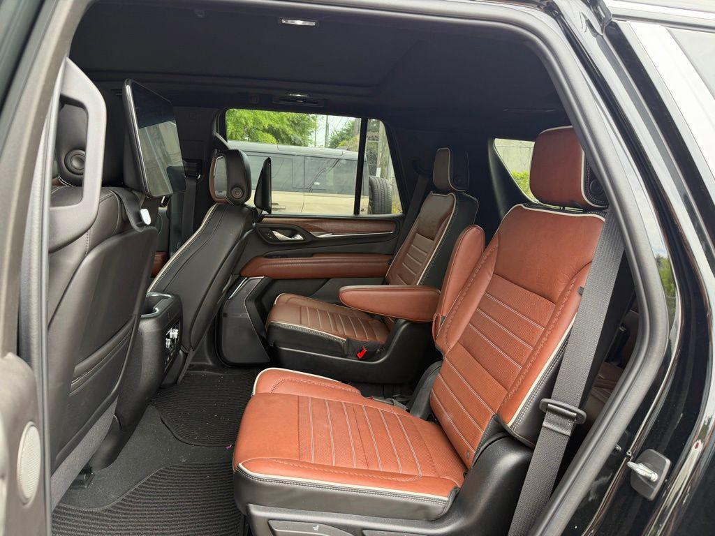 used 2024 GMC Yukon car, priced at $77,798