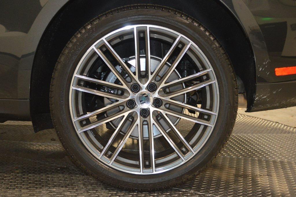 used 2025 Porsche Macan car
