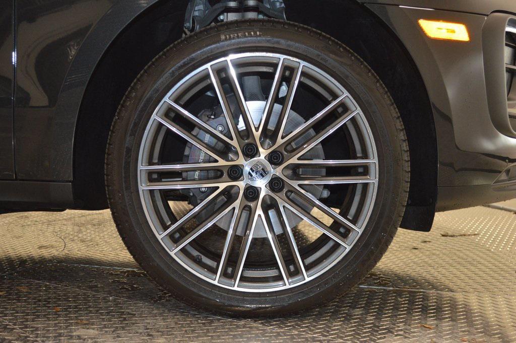 used 2025 Porsche Macan car