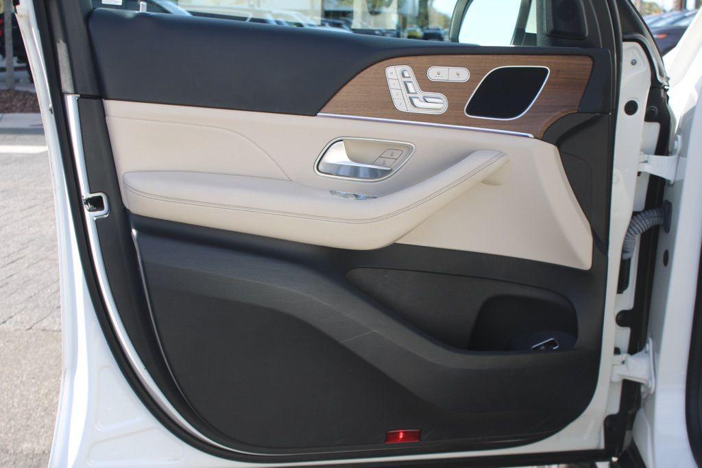 used 2024 Mercedes-Benz GLE 350 car, priced at $45,798