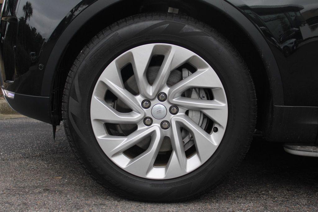 used 2025 Land Rover Discovery car, priced at $55,794