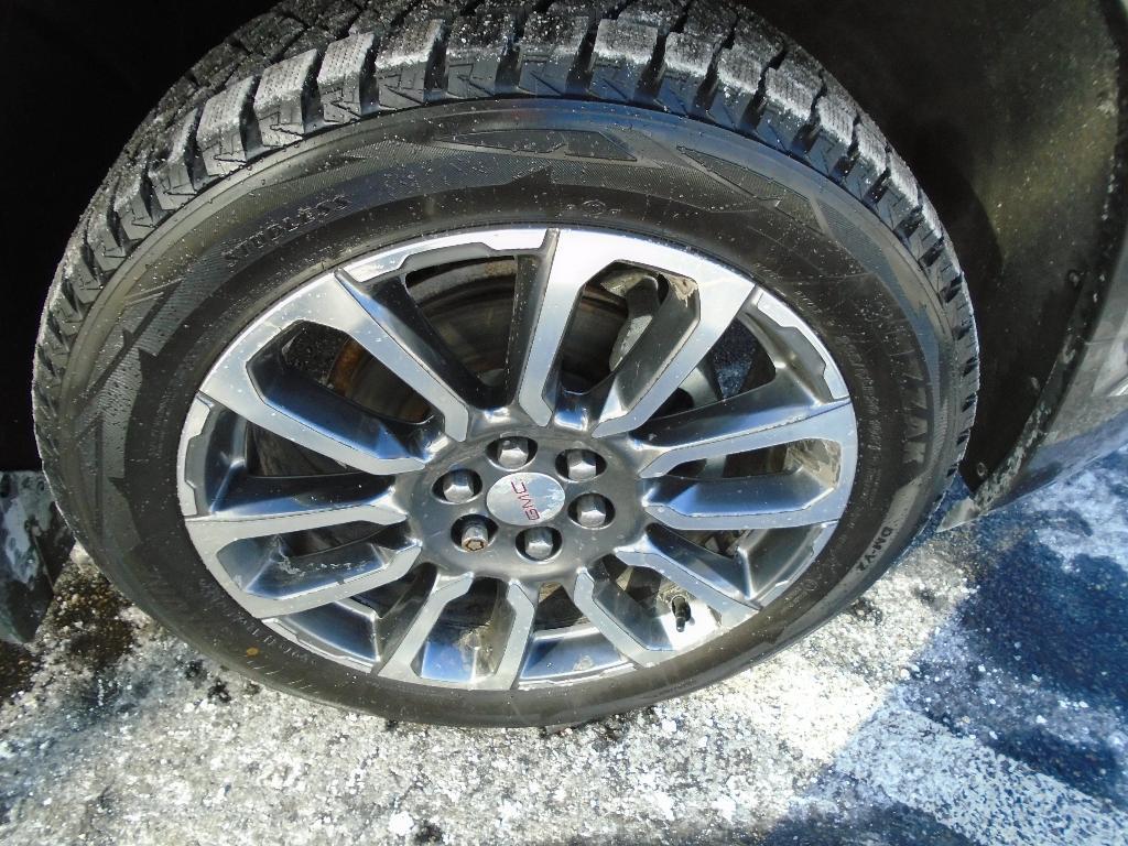 used 2020 GMC Acadia car, priced at $28,384