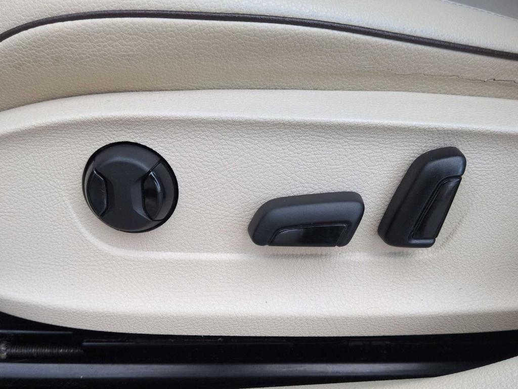 used 2018 Volkswagen Passat car, priced at $9,498