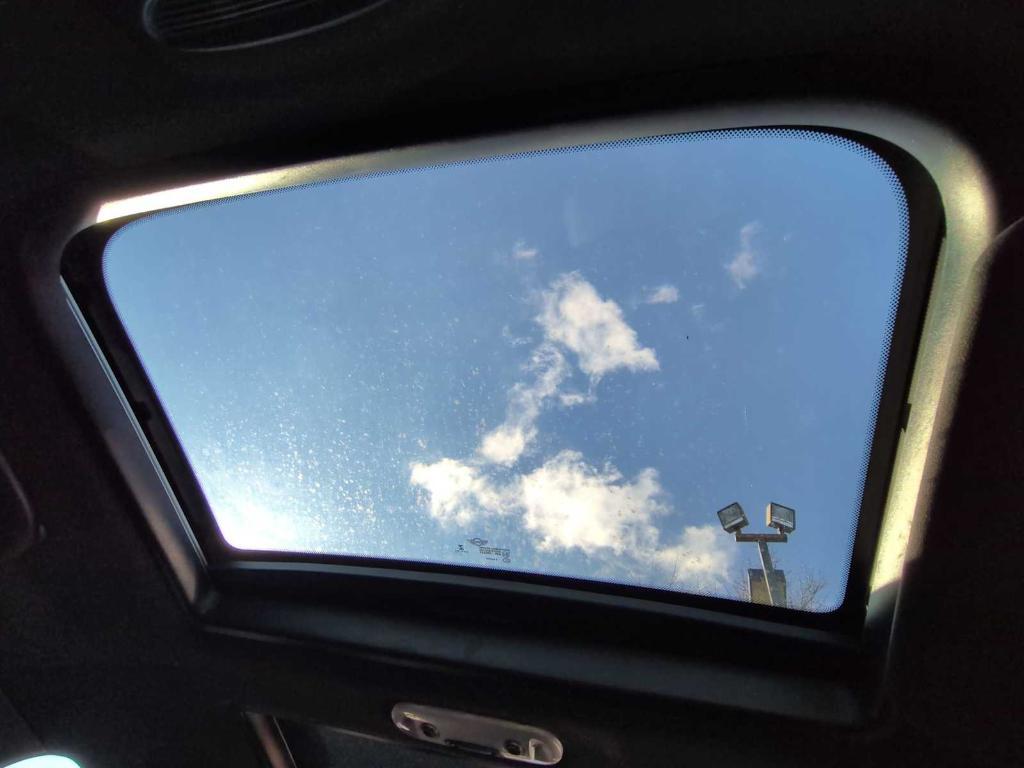 used 2022 MINI Hardtop car, priced at $23,500