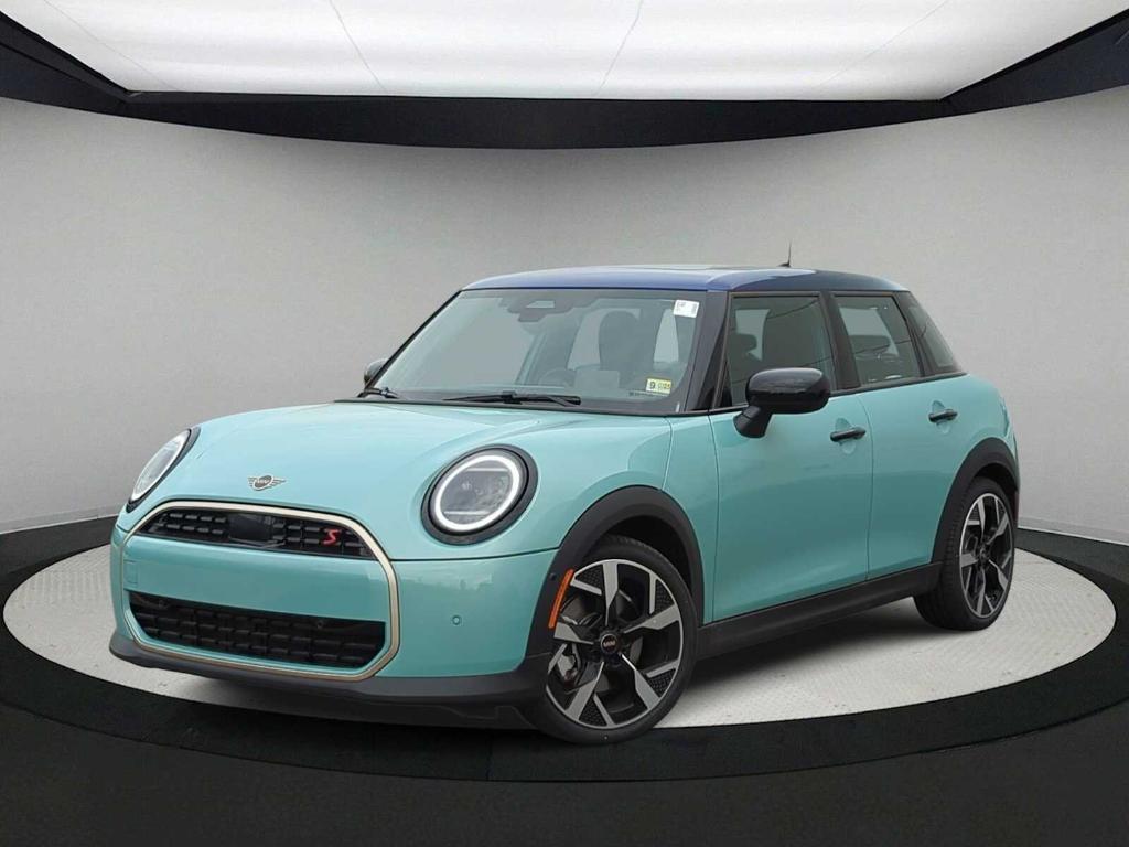 used 2025 MINI Hardtop car, priced at $31,051