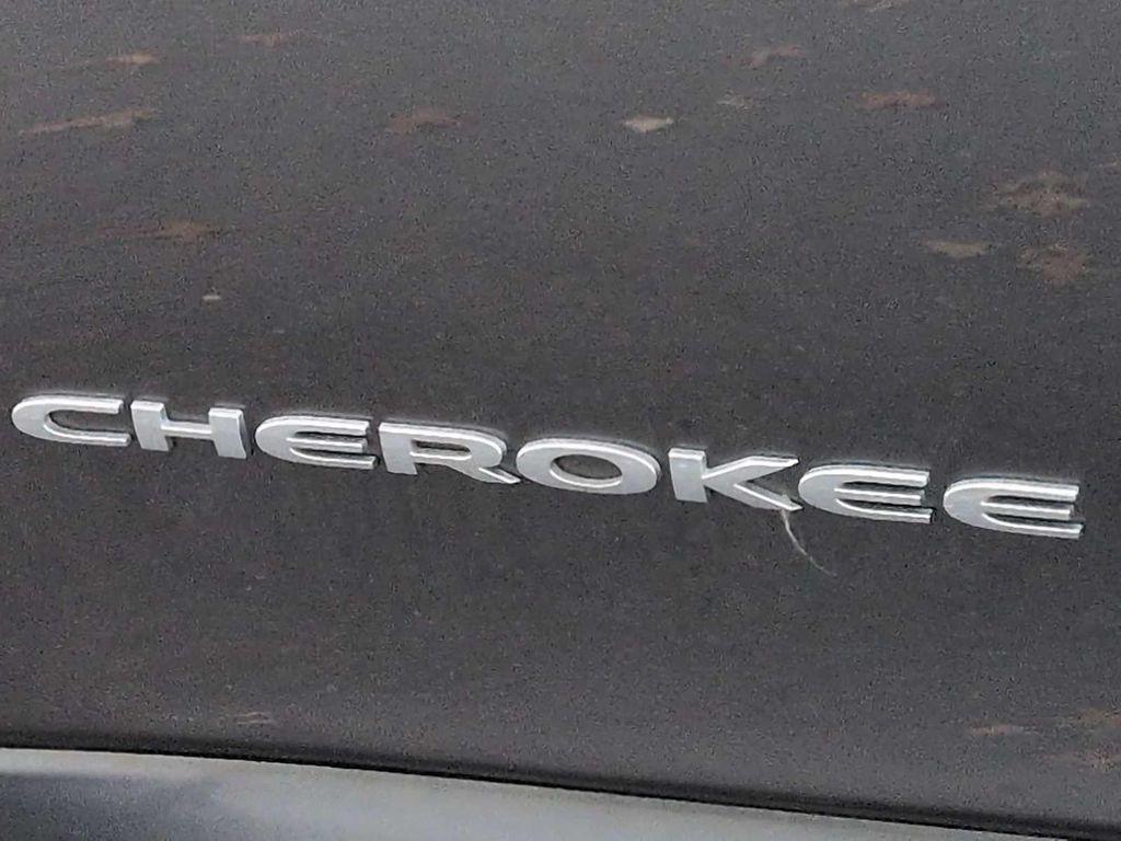 used 2016 Jeep Cherokee car, priced at $11,989