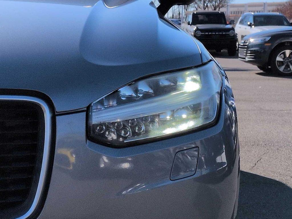 used 2017 Volvo XC90 car, priced at $17,989