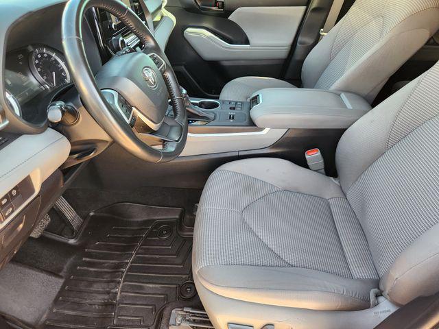 used 2023 Toyota Highlander car, priced at $30,193