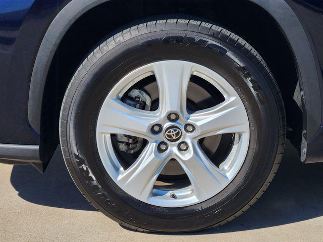 used 2023 Toyota Highlander car, priced at $30,193