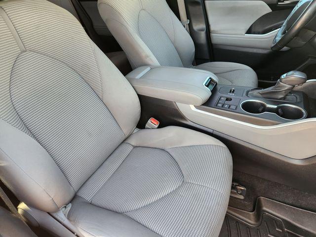 used 2023 Toyota Highlander car, priced at $30,193
