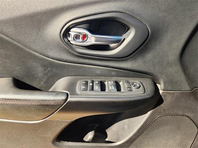 used 2019 Jeep Cherokee car, priced at $16,572