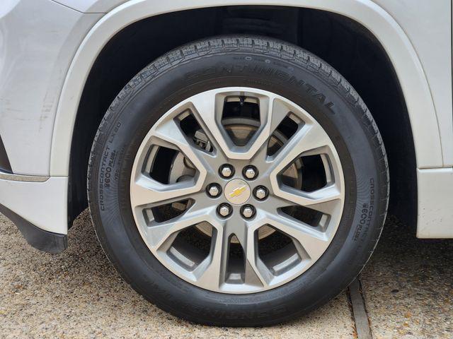 used 2020 Chevrolet Traverse car, priced at $24,523