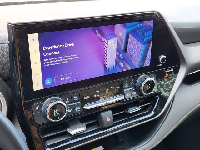 used 2023 Toyota Highlander Hybrid car, priced at $31,991