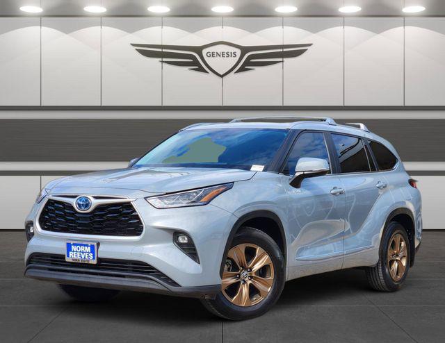 used 2023 Toyota Highlander Hybrid car, priced at $31,991