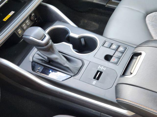 used 2023 Toyota Highlander Hybrid car, priced at $31,991