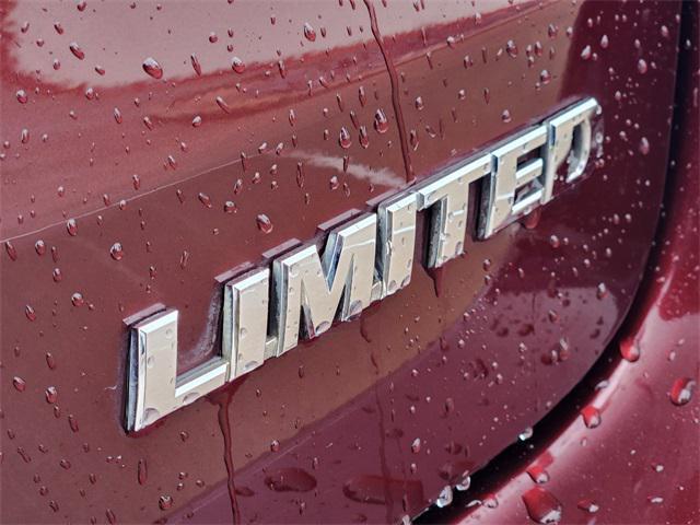 used 2018 Toyota Highlander car, priced at $24,872