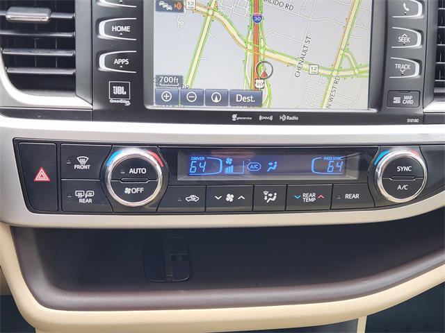 used 2018 Toyota Highlander car, priced at $24,872