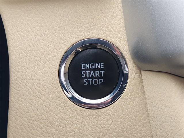 used 2018 Toyota Highlander car, priced at $24,872