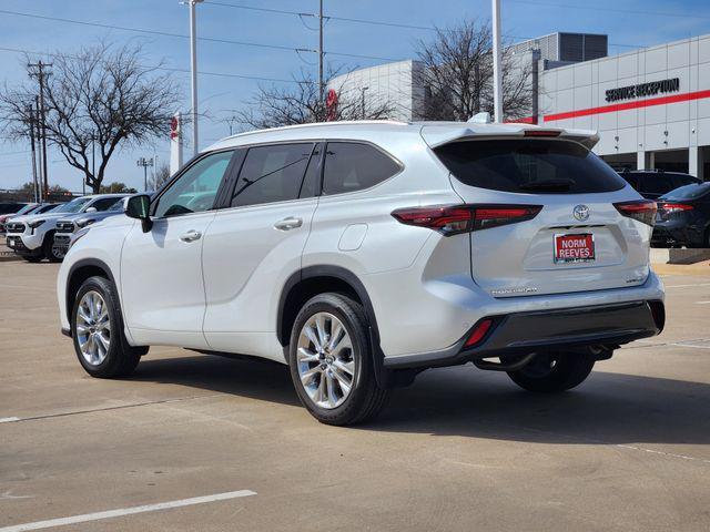 used 2024 Toyota Highlander car, priced at $47,491