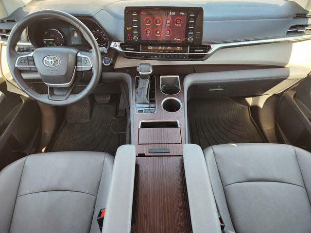 used 2024 Toyota Sienna car, priced at $40,591