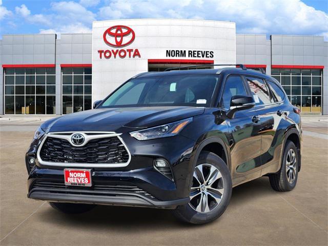 new 2026 Toyota Highlander car, priced at $45,512