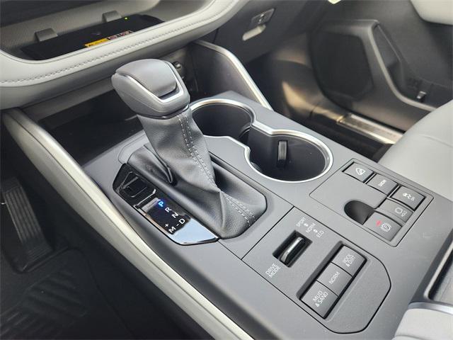 new 2026 Toyota Highlander car, priced at $45,512