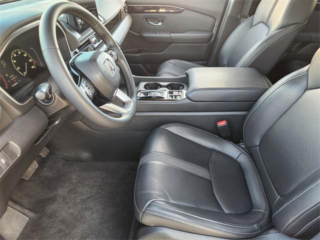 used 2025 Honda Pilot car, priced at $37,491