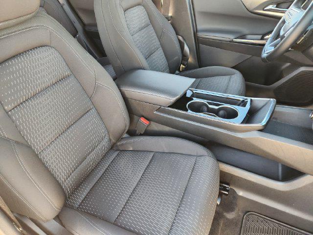 used 2025 Chevrolet Equinox car, priced at $24,216
