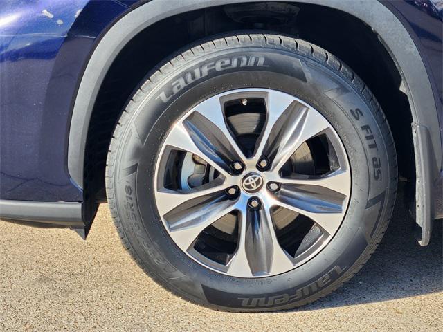 used 2023 Toyota Highlander car, priced at $35,241