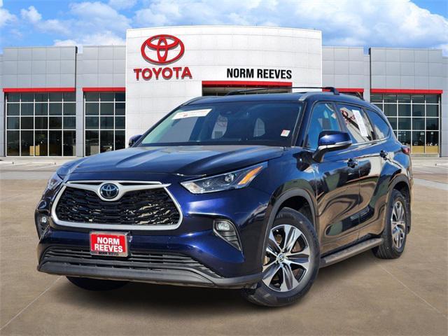 used 2023 Toyota Highlander car, priced at $35,241