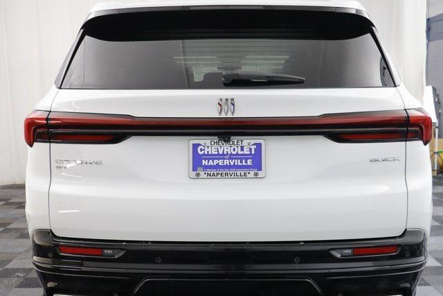 used 2025 Buick Enclave car, priced at $40,638