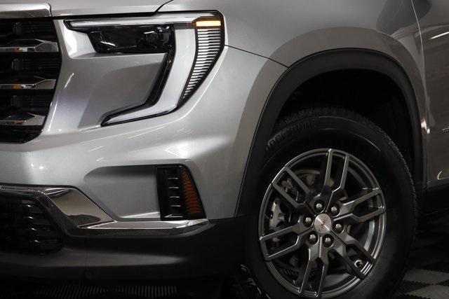 used 2025 GMC Acadia car, priced at $33,528