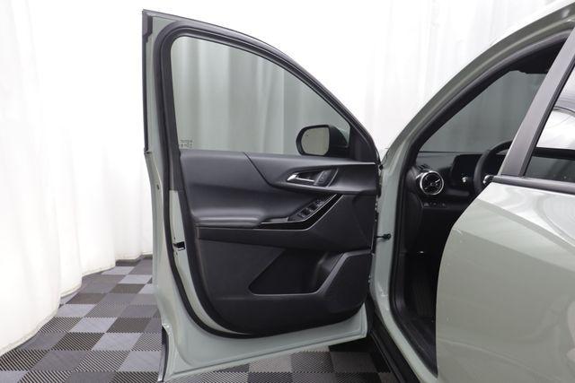 used 2025 Chevrolet Equinox car, priced at $27,021