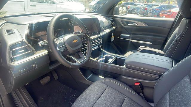 new 2026 Chevrolet Traverse car, priced at $38,720