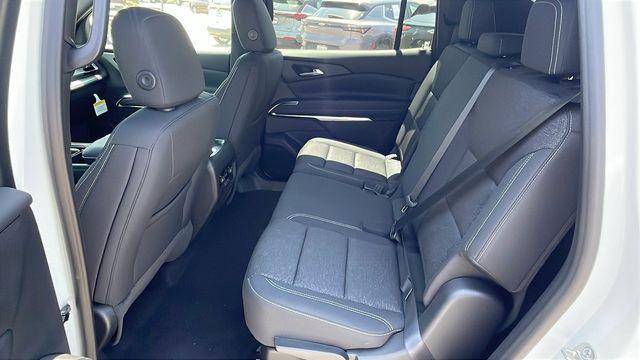 new 2026 Chevrolet Traverse car, priced at $38,720
