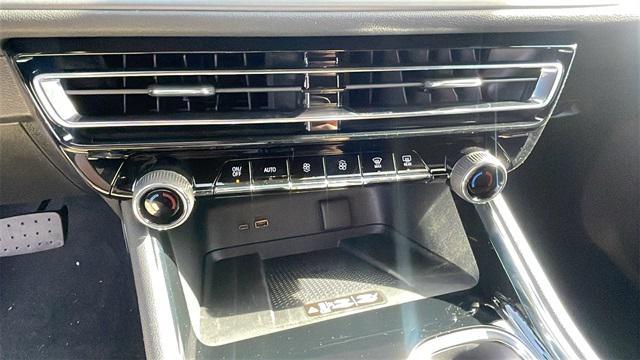 new 2026 Chevrolet Traverse car, priced at $42,632