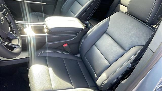 new 2026 Chevrolet Traverse car, priced at $42,632