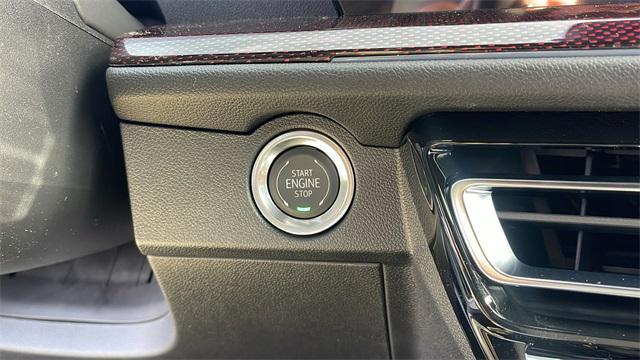 new 2026 Chevrolet Traverse car, priced at $54,160