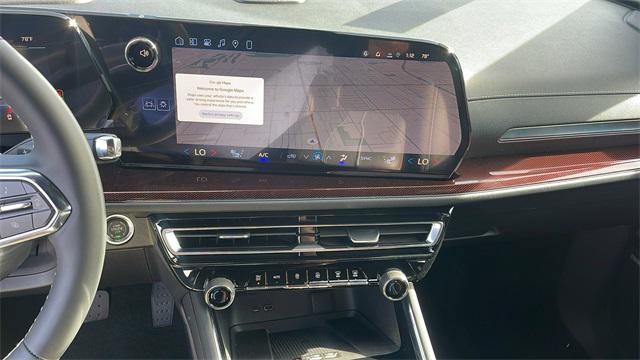 new 2026 Chevrolet Traverse car, priced at $54,160