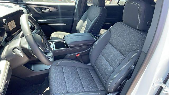new 2026 Chevrolet Traverse car, priced at $38,720