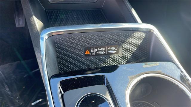 new 2026 Chevrolet Equinox car, priced at $28,915