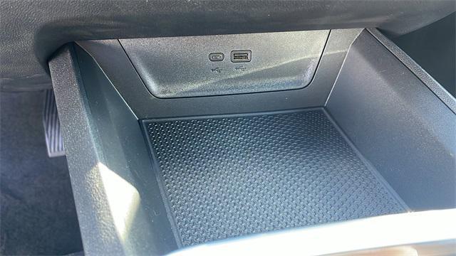 new 2026 Chevrolet Equinox car, priced at $28,915